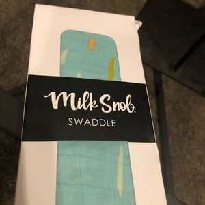 Milk snob swaddle
